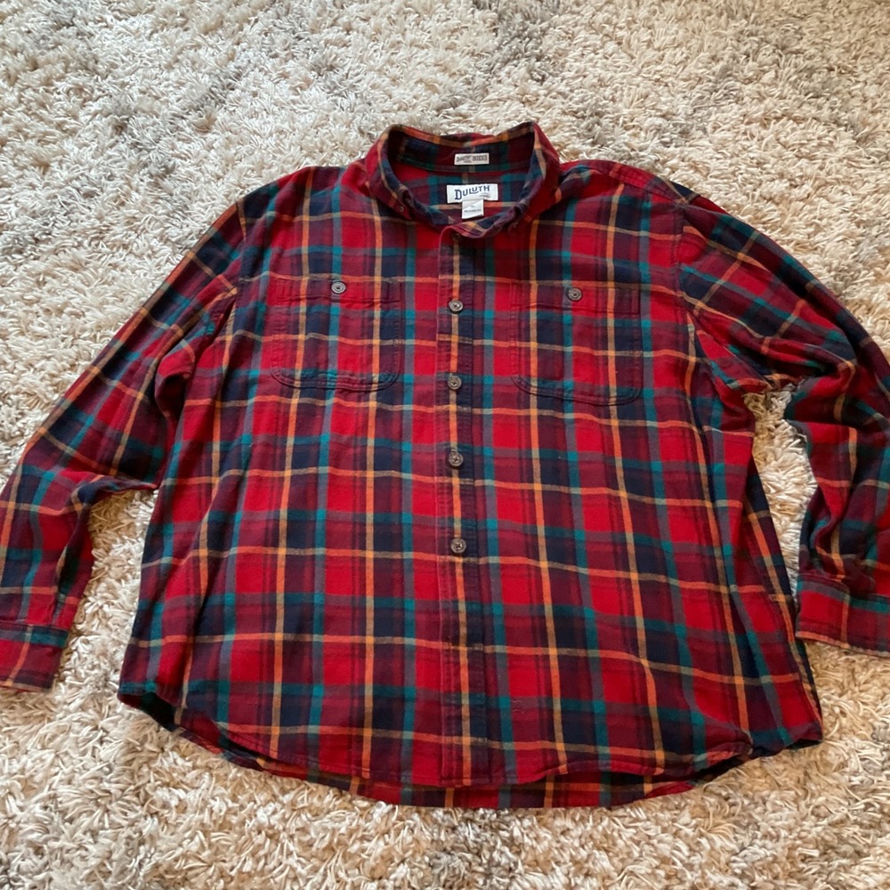 Duluth Trading Co Untucked Flannel Shirt Mens XL Relaxed Fit Red Plaid Button Up